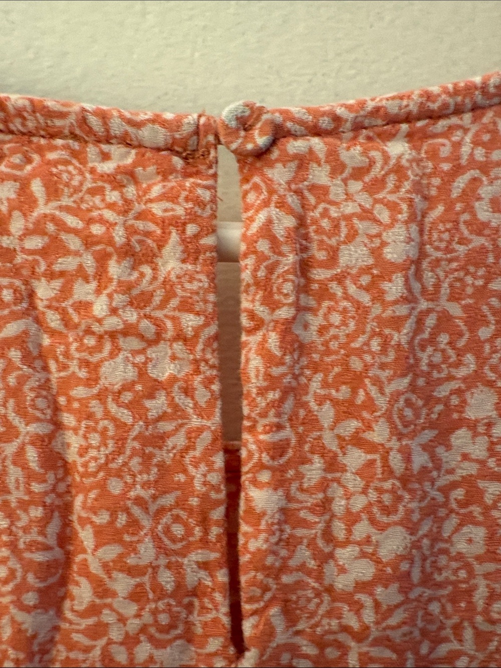 DR2 Coral Floral & Bird Short Sleeve Blouse - Picture 6 of 6
